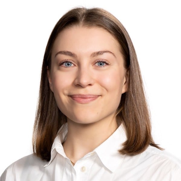 Äännekoulun puheterapeutti Liisa Heliste