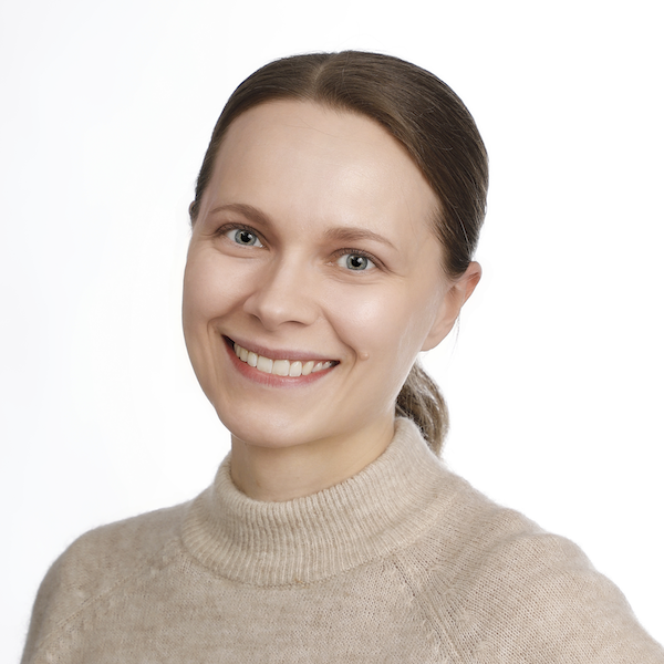 Äännekoulun puheterapeutti Roosa-Maaria Kurtti